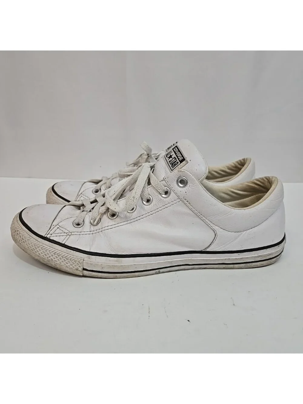 Converse All-Star Unisex White Ox Leather Low-Top Sneakers Size M 12 W 14 - Picture 2 of 16